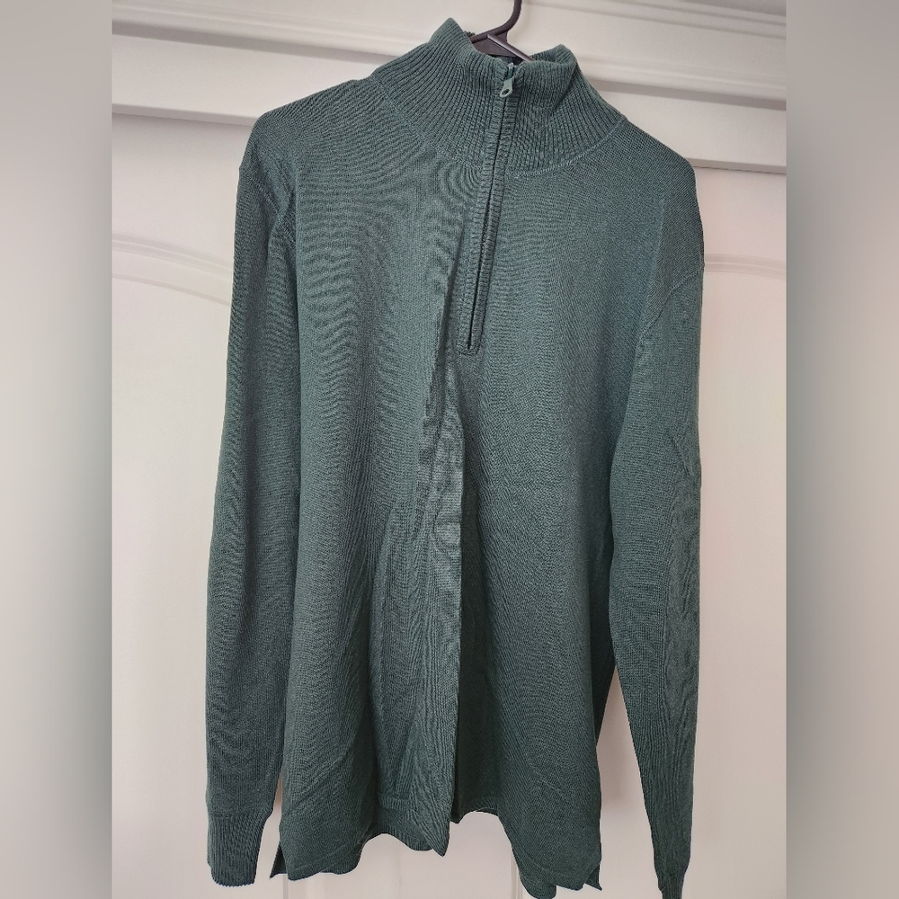 The North Face Green 1/4 Zip Up Sweater